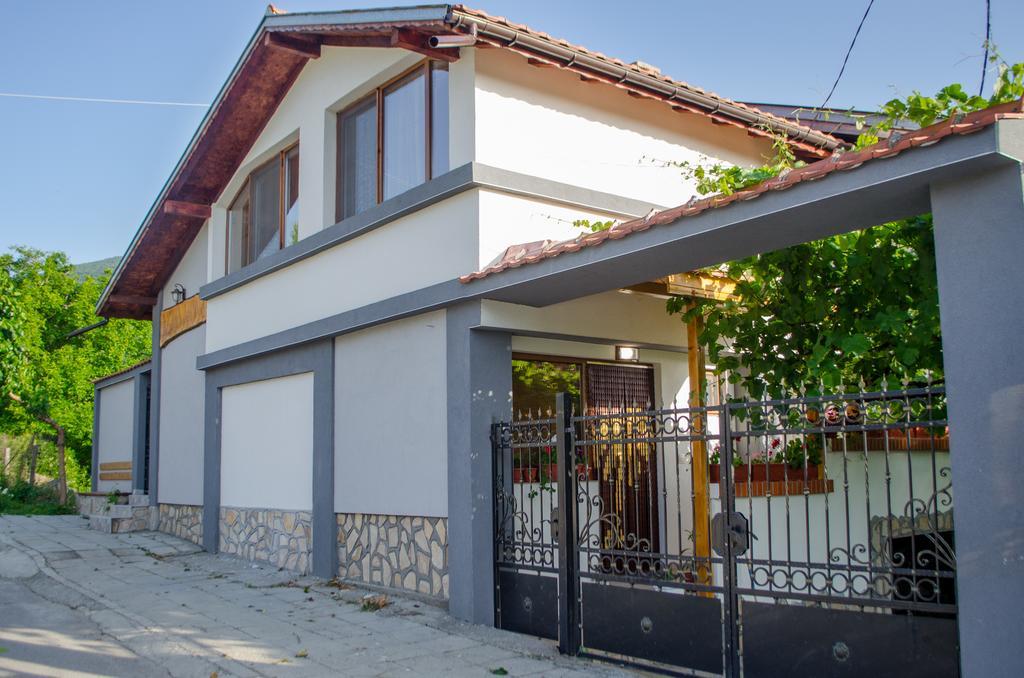Guesthouse Juli Sapareva Bania Exterior foto
